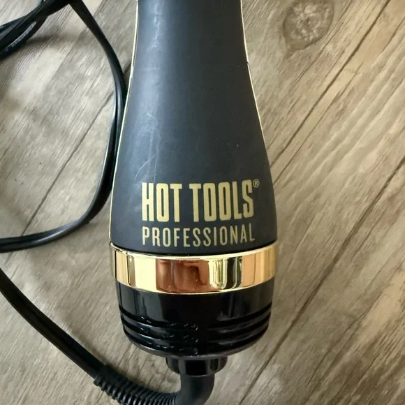 Hot Tools One step Hair dryer with brush - Picture 3 of 4